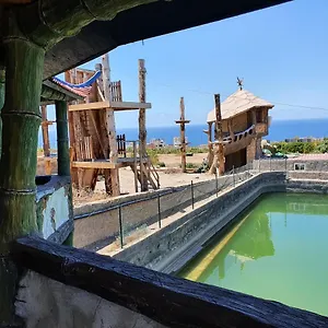 La Casa Nova , Armenime Spanje